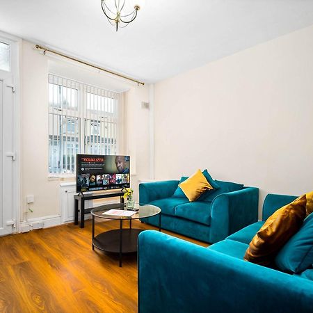 3 Bed House For Contractors & Families And Free Parking Villa Birmingham Luaran gambar