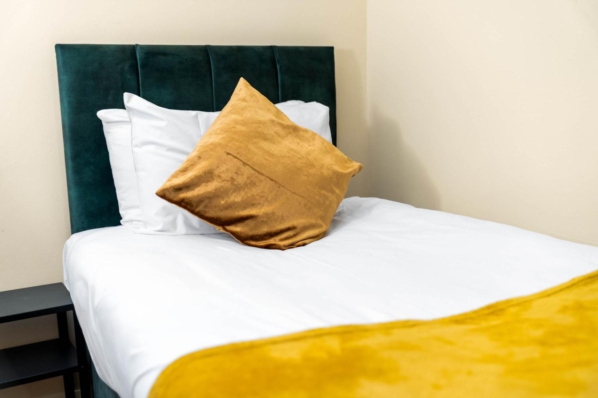 3 Bed House For Contractors & Families And Free Parking Villa Birmingham Luaran gambar